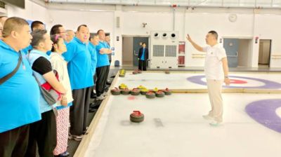【文体风采】大兴区残联组织残疾人朋友参加冰壶体验活动