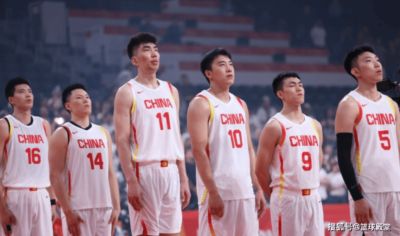 男篮无缘决赛外媒一针见血！直指思想落后，防挡拆迟缓，郭士强该退了