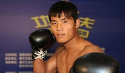 武林风常胜王死神方便凭腿法碾压对手：打了就撤战术为何让搏击圈难以破解
