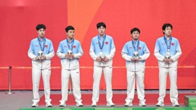 新华社：决赛失利，再次暴露出中国男乒过度依赖王楚钦、阵容深度不足等问题短板