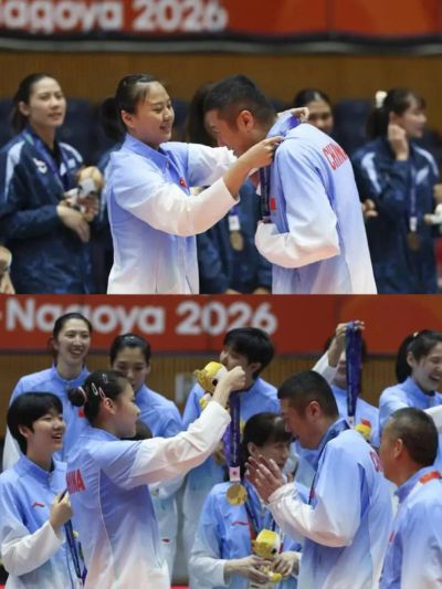 横扫日本夺冠，中国女排为何做哭状庆祝？解气，日本男篮曾嘲讽中国男篮