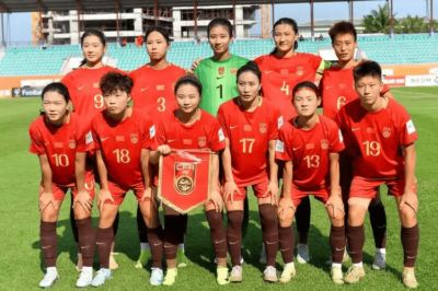 亚运女足1/4决赛：中国女足对阵越南女足