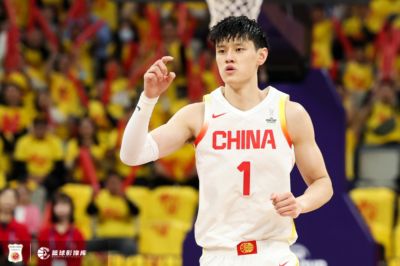 媒体人：国家队耽误了曾凡博的治疗时间 前两个月就不该招他