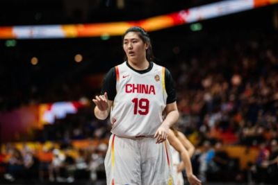 中国篮球最低谷：8年从包揽4金到0金 男女篮无缘决赛+三篮止步八强