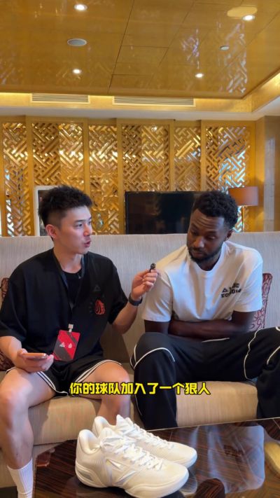 维金斯：我和字母哥是威猛组合 詹姆斯是GOAT之一&他能提升任何队