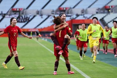 中国女足1-0越南队晋级四强
