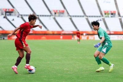 女足¼决赛：王霜加时绝杀 中国女足1:0险胜越南挺进四强