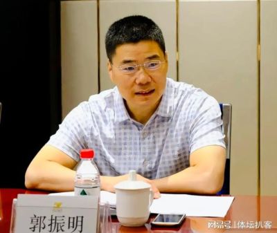 外行领导，中国篮球焉能不败！