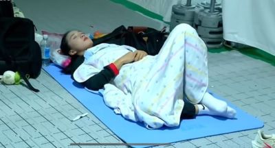 陈妤颉决赛前打地铺睡觉！亚运夺金后回应：目光放到世锦赛奥运会