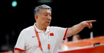 8年前包揽4金如今全丢！中国女篮13中0被韩国逆转，四冠一个没剩，男篮输日本伊朗第4，世预赛被韩国双杀，三人男女篮也无缘决赛