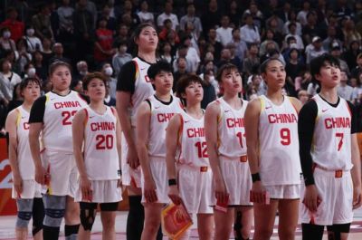 中国女篮5分惜败韩国无缘决赛，13投0中，万次投篮都练的什么？球迷：但凡中一个都能赢！