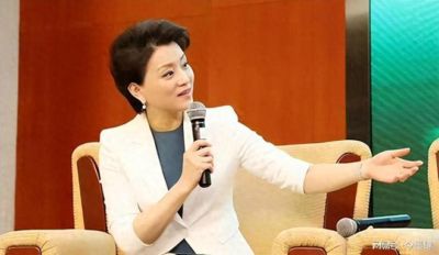 杨澜：我与老公早已无爱，若继续再在一起，对彼此都是很不公平的