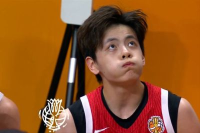 中国女篮无缘金牌,三分0比36被碾压,首发中锋-22