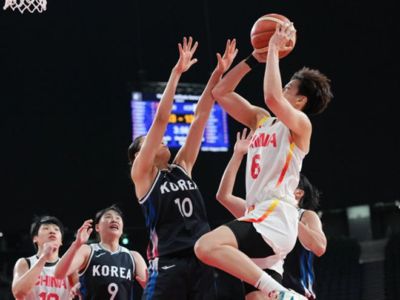 女篮无缘决赛张子宇成唯一亮点！场均21+7远胜世界杯 韩媒都为她心碎