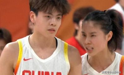 狂揽17+8+4！两大奇兵爆发，杨舒予带伤5次失误，张子宇单节轰10+3！