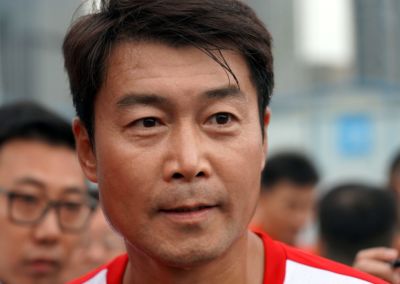 京媒评申思事件：教练的体罚侮辱践踏小球员自尊，打碎足球梦想