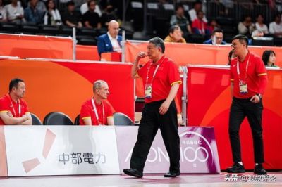 热议中国女篮获亚运铜牌：追平历史最差成绩却成唯一夺牌遮羞布
