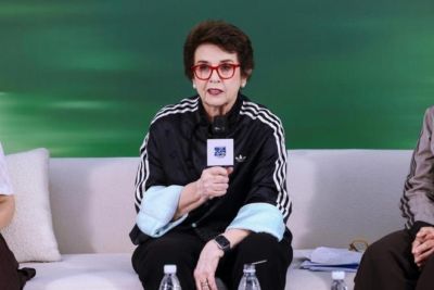 对话|女子网球传奇比利·简·金:喜欢网球不够,你得热爱它