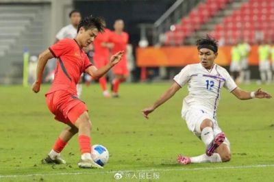 中国男足3比0完胜泰国,时隔28年重回亚运会四强,下轮与韩国争决赛门票