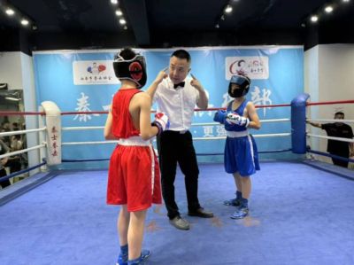 中秋假期有赛事、拳击健儿展雄风！2026年“四联智能”杯西安市大学生拳击公开赛火爆开赛