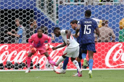 半场被打成4-0！自1958年2-5负巴西以来，法国从未在世界杯丢4球