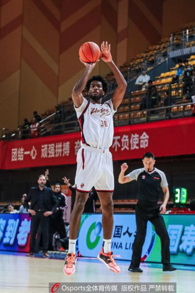 ：浙江男篮将保留卡里克·琼斯和达米安·琼斯的优先续约权