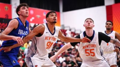 🏀夏联-独行侠击败尼克斯 普拉基达斯18分 达迪耶19+5
