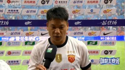 岳鑫：下半场刚出来大家有点松懈，没拿到3分比较可惜，回去总结