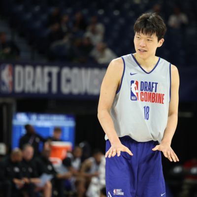 中方经纪人：杨瀚森联合试训时每天飞1个地方 这点普通人很难忍受