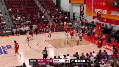 🏀夏联-猛龙5人上双击败热火取3连胜 格雷夫斯23+6 杨30+12