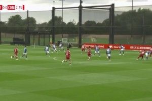 闷平!利物浦第一场0-0科莫 穆尼奥斯麦卡先发 明晨1点两队再战