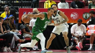 🏀夏联-国王首节仅4分不敌绿军 冈萨雷斯24+10+5 塞纳克10+12