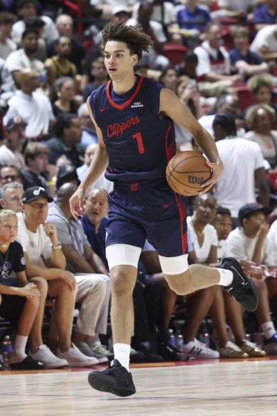 5号秀瓦格勒15次出手全队最高但正负值最低 贡献16分6板4助
