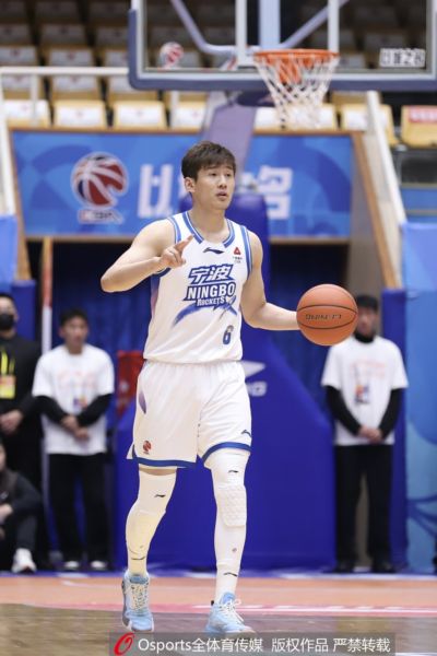 媒体人：山西男篮新援王俊杰将于近两日抵达太原 与球队会合