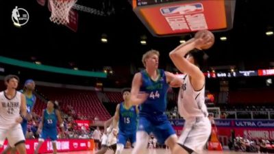 🏀夏联-杨瀚森8中7砍18+10+5 开拓者大胜森林狼 扬布拉德20+5