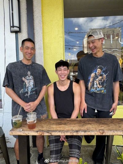 阳光与海滩！林书豪晒近照：和家人在夏威夷的度假时光⛱️🌞