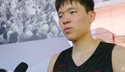 期待和莫兰特一起打球吗？杨瀚森：那当然 他身体天赋太劲爆了