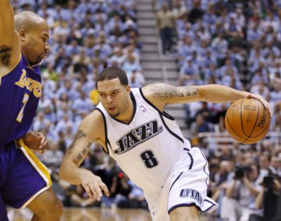 德隆·威廉姆斯:NBA速度变快了 若年轻十岁能场均送十几次助攻