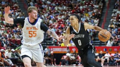 🏀夏联-篮网大胜尼克斯 小迈克尔·布朗20分2断 杰明20分