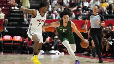 🏀夏联-热火大胜雄鹿 康韦尔19分 伯里斯18分 阿门特6分