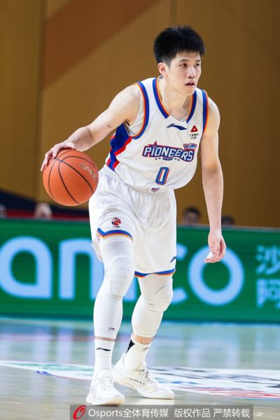 ：天津男篮将给林庭谦开2年顶薪合同 但不确定后者是否接受