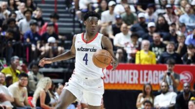 🏀夏联-奇才险胜爵士 迪班萨27+7&伤退 彼得森24分8失误9犯规