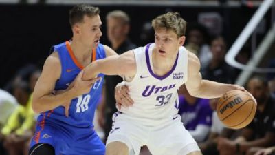 🏀爵士10人轮换均得分大胜雷霆收获3连胜 彼得森缺阵 艾杜16+14
