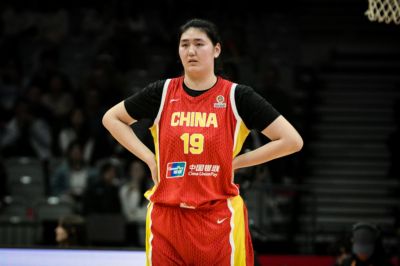 独木难支!张子宇12投11中&罚球6中6 空砍全场最高28分10板4帽