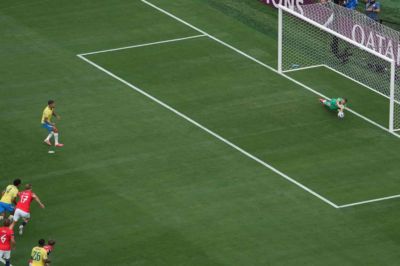 吉马良斯失点，这是1986年的济科之后巴西队首次在世界杯罚丢点球