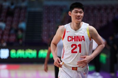 郭艾伦：中国队不要老是选择沉退 胡金秋有能力防各种位置