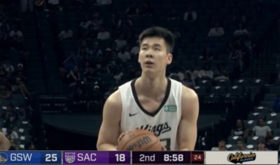 再适应下强度！郭昊文半场9分钟被吹4犯 但能突能传拿4分3助