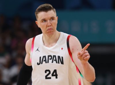 记者：一个霍金森都搞不定 真来了河村勇辉和八村塁 不敢想