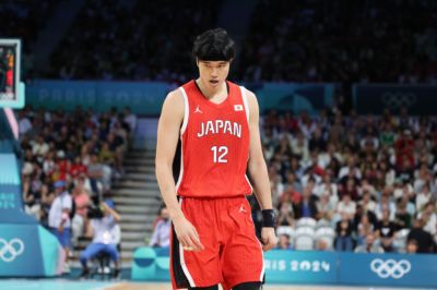 渡边雄太11投5中&三分4中1&罚球5中5 得到16分4板1助