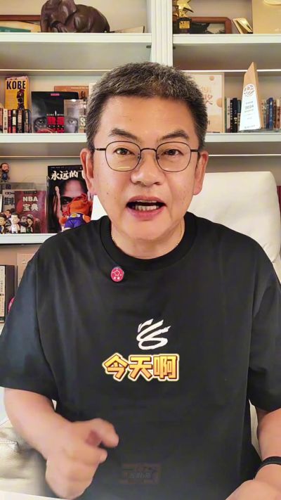 苏群谈詹姆斯下家：76人相比勇士骑士热火的优势在于阵容非常完整
